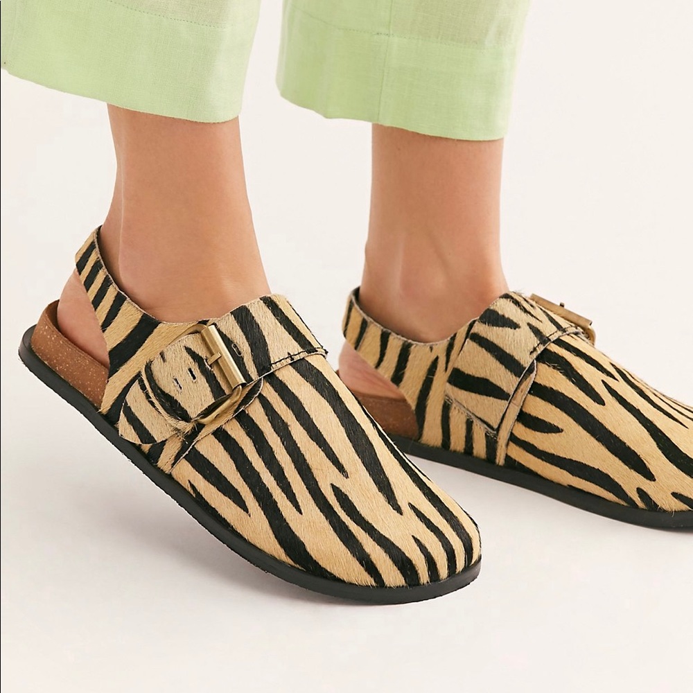 Printed Seattle sling back flat/clog